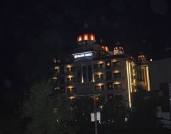 Hotel Millenia Regency Dış Mekan