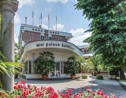 Mini Palace Hotel Genel
