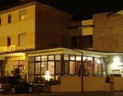 Hotel Mirella & Ristorante Don Bacco Dış Mekan