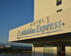 Misión Express Monterrey Aeropuerto La Fe Genel