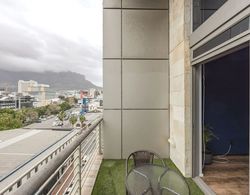 Modern 1 Bedroom in De Waterkant With Table Mountain Views Dış Mekan