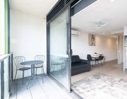 Modern 1 Bedroom Apartment in St Kilda İç Mekan