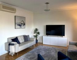 Modern 2 Bedroom Apartment in Perth İç Mekan