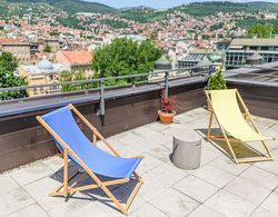 Modern 2bdr Apartment-best View- Free Parking Oda Düzeni