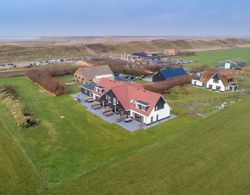 Modern 6-person Villa in De Cocksdorp, Texel Dış Mekan