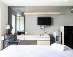 Modern and Cozy Studio Room @ Oasis Apartment İç Mekan