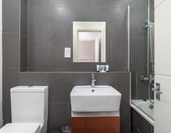 Modern Bedford Blues Apartment Banyo Tipleri