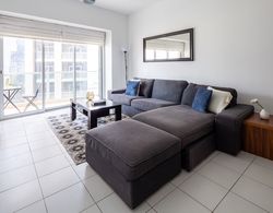 Modern + Bright 2BR With Dubai Marina Views! İç Mekan