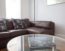 Modern & Clean Apartment Soho & Carnaby Oda Düzeni
