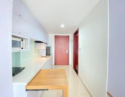 Modern & Comfy Studio Apartment at Tamansari Tera Residence İç Mekan