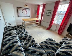 Modern & Cosy 1 Bedroom Top Floor Flat in East Dulwich Oda Düzeni