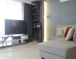 Modern & Cozy 2Br Apartment At Tamansari Tera Residence Oda Düzeni