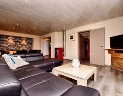 Modern Holiday Home in La Roche-en-ardenne With Indoor Wellness Oda Düzeni