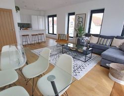 Modern Home With sea View Worthing UK Oda