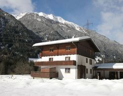 Modern Apartment in Matrei in Osttirol Near Ski Area Dış Mekan