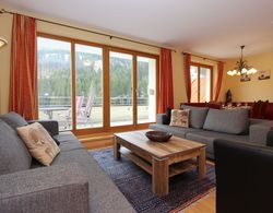 Modern Apartment in Saalbach-hinterglemm With Garden Oda Düzeni