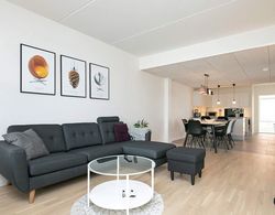 Modern Apartment in Søndervig With Whirlpool İç Mekan