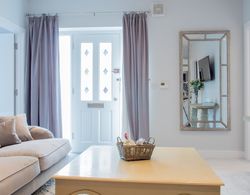 Modern Apartment in Stratford Upon Avon With Parking Wifi and Netflix Genel