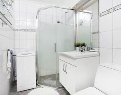 Modern Apartment In The City Center Banyo Tipleri