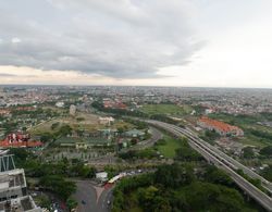 Modern Minimalist Best View 2Br Apartment At Aryaduta Residence Surabaya Dış Mekan