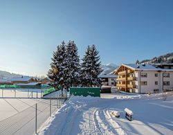 Modern Apartment Near Ski Area in Brixen im Thale Dış Mekan