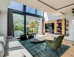 Modern Penthouse in Cape Town With Lovely Views Quendon Penthouse Oda
