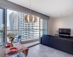 Modern Seaview Apartment In a Prime Location Oda