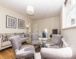 Modern Two Bedroom Apartment in Hammersmith -205a Oda