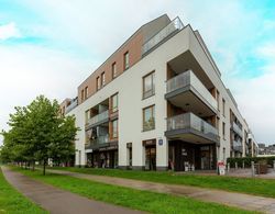 Modern Apartment Warsaw by Renters Dış Mekan