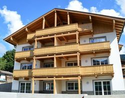 Modern Apartment With Balcony in Tyrol Dış Mekan