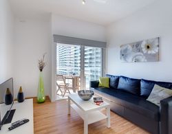 Modern Apartment With Stunning Seaviews İç Mekan
