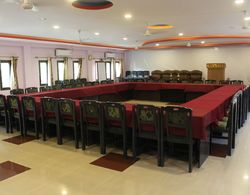 Hotel Monalisa Chitwan Genel