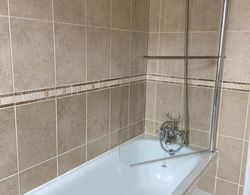 Monthly, Short, Stays 2-bed Apartment in Reading Banyo Tipleri