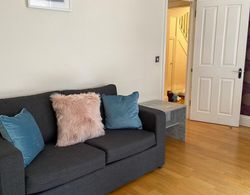 Monthly, Short, Stays 2-bed Apartment in Reading Oda Düzeni