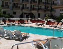 Mood Beach Hotel Havuz