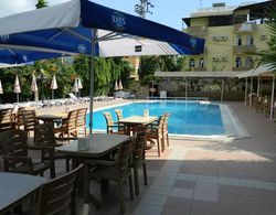 More Hotel Havuz