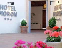 Moron Hotel Genel