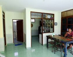 Morotai Camp Hostel -Adult Only İç Mekan