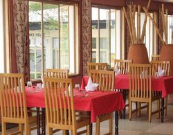 Mount Elgon Hotel Yerinde Yemek