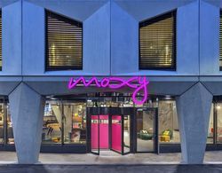 Moxy Lausanne City, a Marriott Hotel Dış Mekan