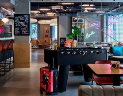 Moxy Paris Bastille France, a Marriott Hotel Genel