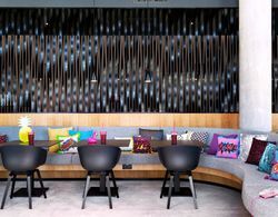 MOXY Vienna Airport Yeme / İçme