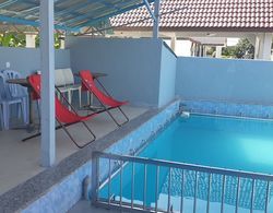 Mri Homestay Sg Buloh - 2 Br House With Centralised Private Pool Mülk Olanakları