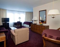 Murray Hill East Suites Genel