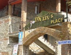 Muzzy s Place Hotel Genel