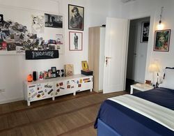 My Summer in Rome Spacious 2BR 2 Bath Home With a Balcony Near Famed Piazza del Popolo Oda