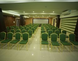 Nakshatra Emerald Inn Genel