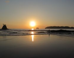 Nammbu Beachfront Bungalows Genel