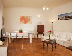 Apartment near Piazza del Popolo & Villa Borghese Oda Düzeni