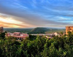 Neemrana's Tijara Fort Palace Öne Çıkan Resim